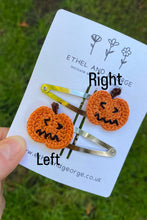 Load image into Gallery viewer, Cotton Poppy Hair Clip