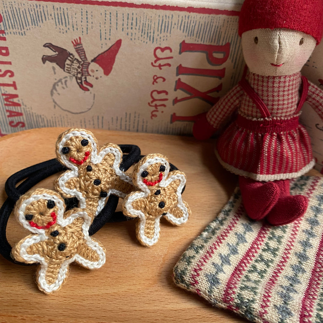 Gingerbread Man Bobble