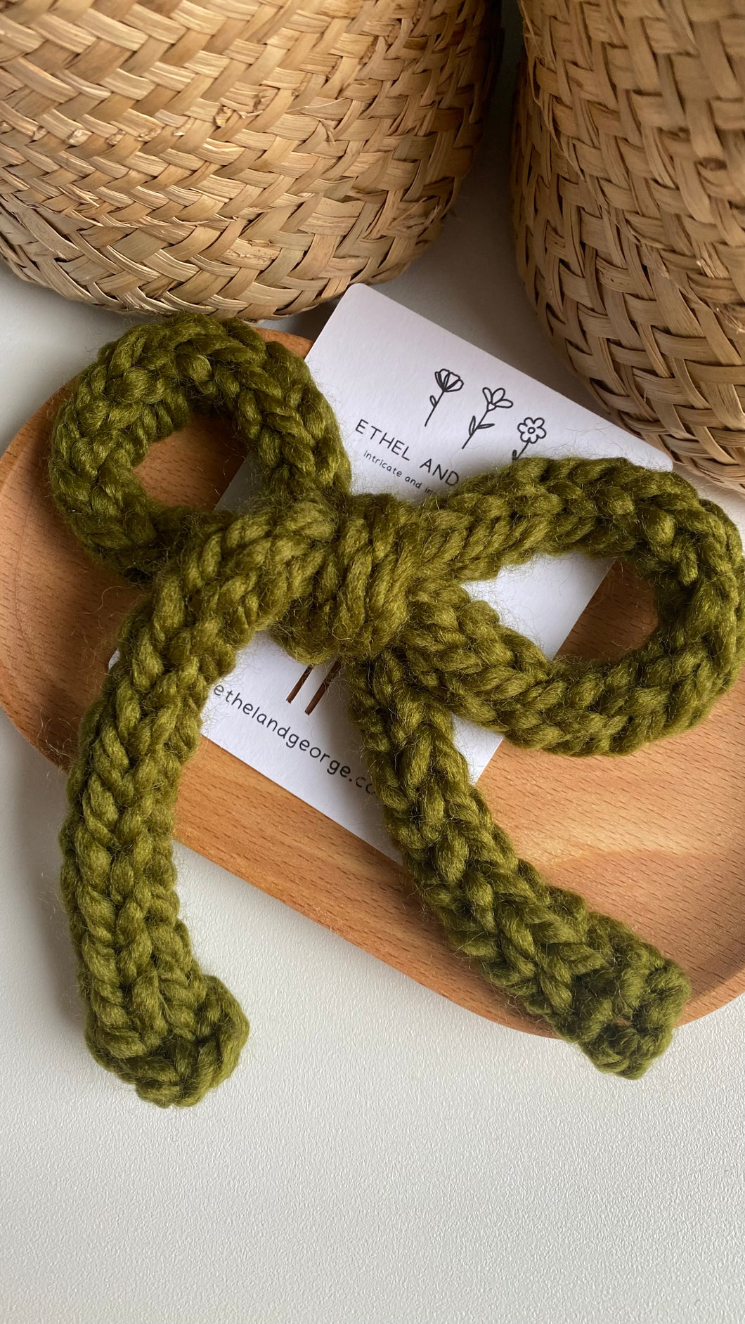 Super Chunky Meadow Bow